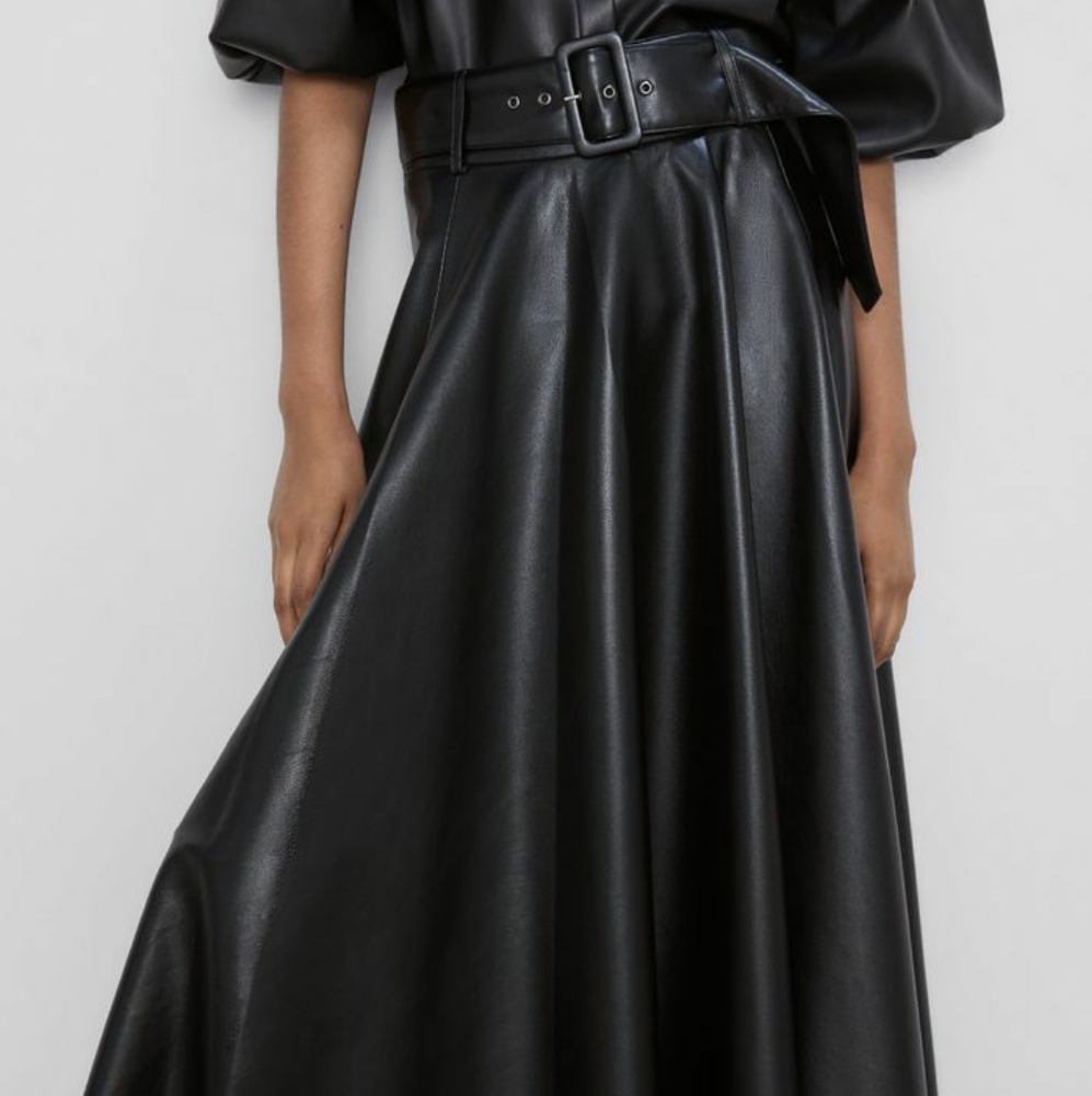 Zara black belted skirt size large.